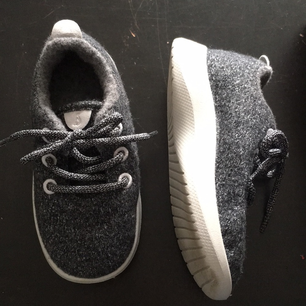 Smallbird 8 toddler shoes grey worn  once